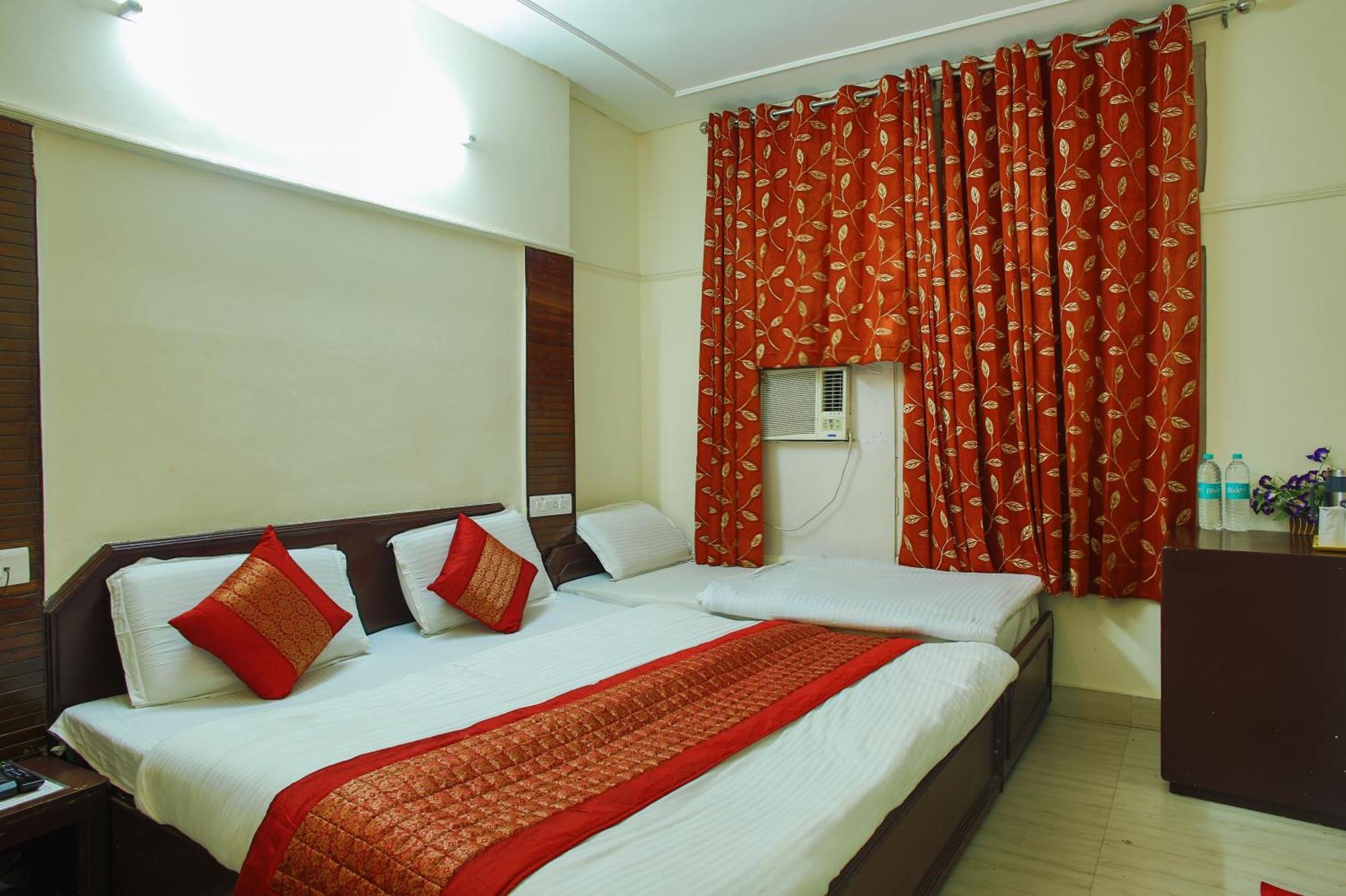 Hotel Raghunath Jammu Buitenkant foto