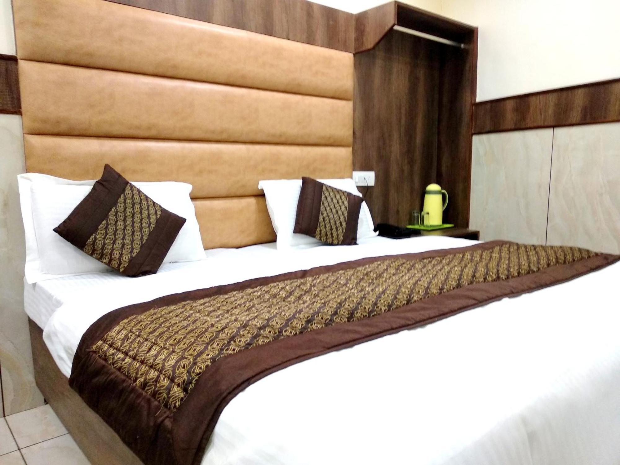 Hotel Raghunath Jammu Buitenkant foto