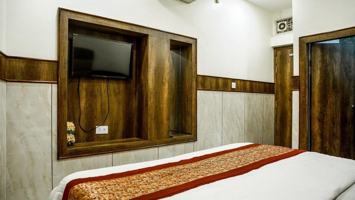 Hotel Raghunath Jammu Buitenkant foto
