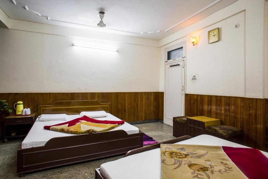 Hotel Raghunath Jammu Buitenkant foto